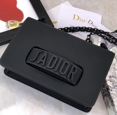 Dior J’ADIOR Ultra Matte All Black na internet
