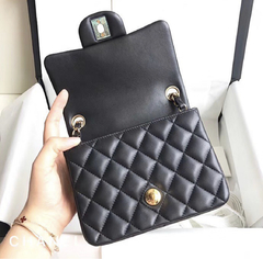 Imagem do Chanel Classic Flap Mini Black Gold