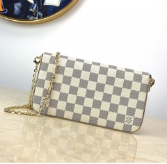 LV Pochette Felicie Azur na internet