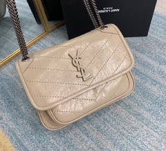 YSL Niki Nude - comprar online
