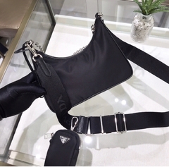 Prada Re-Edition Nylon na internet