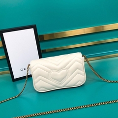 Gucci Marmont Super Mini Off-White - comprar online
