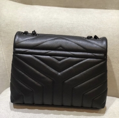 YSL LouLou All Black na internet