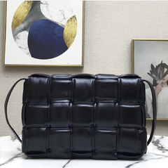 Bottega Veneta Cassette - comprar online