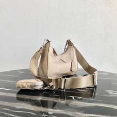Prada Re-Edition Nylon Nude - comprar online