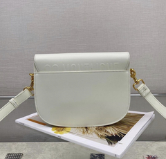 Dior Bobby White na internet