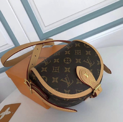 LV Tambourin na internet