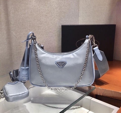 Prada Re-Edition Nylon Azul