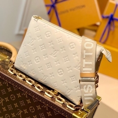 LV Coussin Off-White