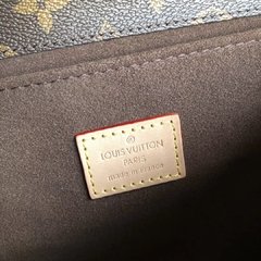 LV Pochette Metis Monogram