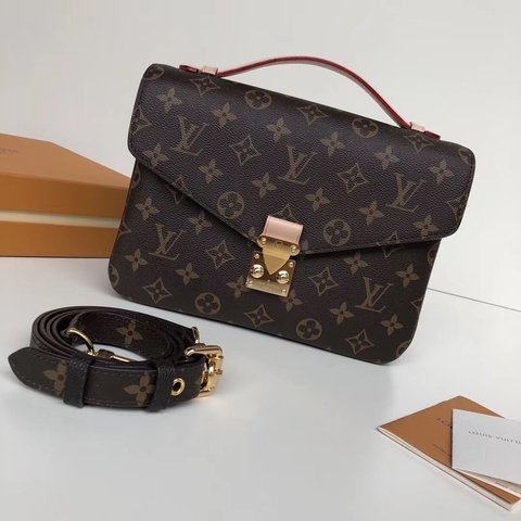 LV Pochette Metis Monogram