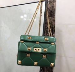 Valentino Roman Stud na internet