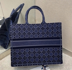 Dior Book Tote Velvet na internet