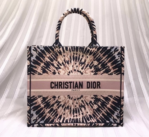 Dior Book Tote Pink