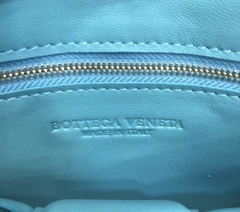 Bottega Veneta The Chain Cassette na internet