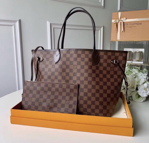 LV Neverfull MM Ebene