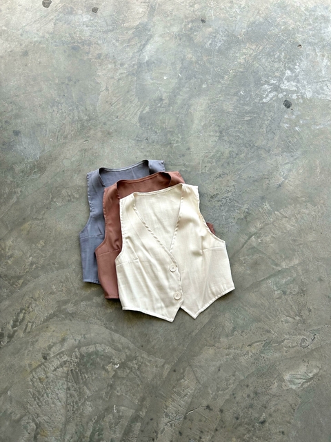 CHALECO CROP SARGA - comprar online