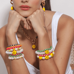 PULSEIRA TECHNICOLOR VERMELHA E BRANCA na internet