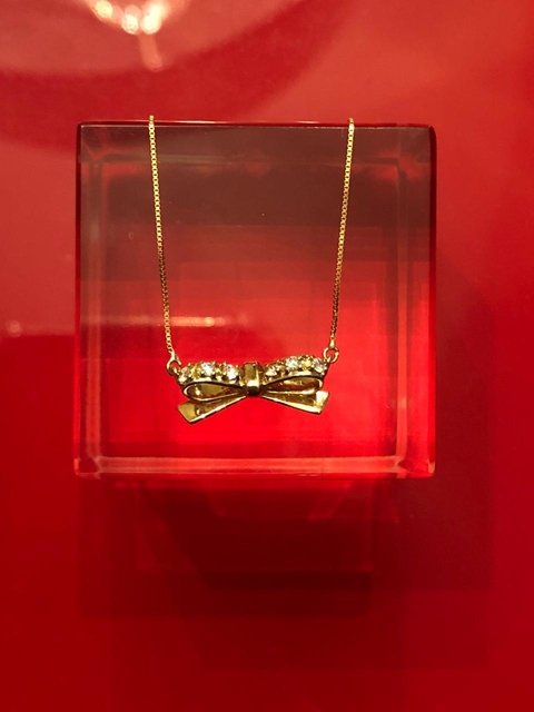 Colar laço com diamantes naturais em ouro amarelo 18k