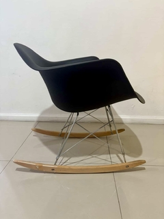 Silla Mecedora Eames - Minis Marketplace
