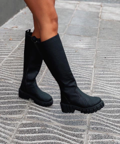 bota caña alta en internet