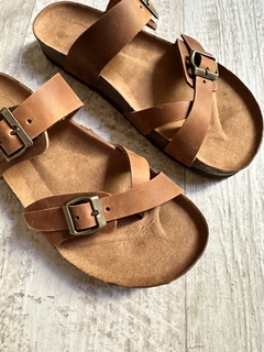 Sandalias de cuero tipo Birken cruzadas 1 dedo color Suela en internet