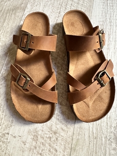 Sandalias de cuero tipo Birken cruzadas 1 dedo color Suela