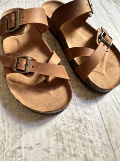Sandalias de cuero tipo Birken cruzadas 1 dedo color Suela - Felipa Calzados