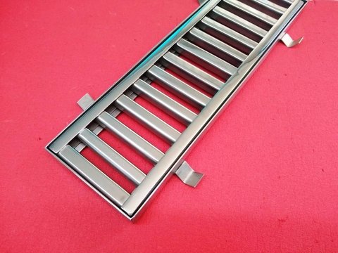 Requadro em aço inox 