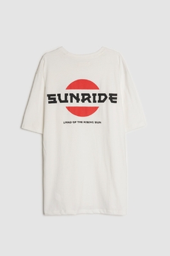 REMERA "SUNRIDE" - Modelo Oversize doble estampa
