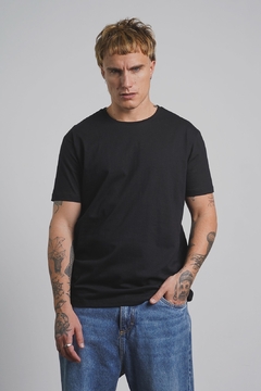 REMERA LEARTES - Modelo Regular básica de jersey en internet