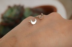 Aros Small Moon en internet
