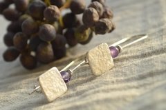 Imagen de Aros Cuadrados Martillados Con Piedra