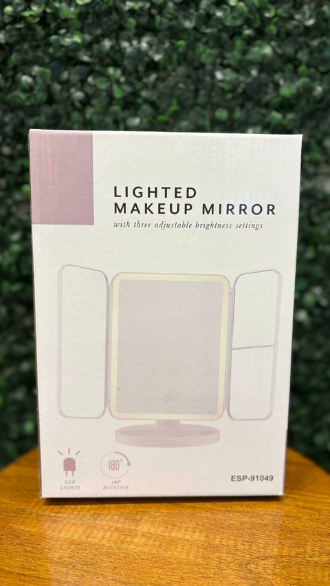 Espejo de maquillaje con luz