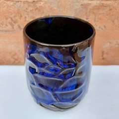 Vaso con forma línea blueandblack en internet