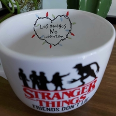 Tazon Stranger Things 2 en internet