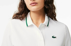 POLO DE TENNIS EN PIQUÉ CON CUELLO A CONTRASTE LACOSTE - PF 0965 - 737 - tienda online