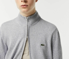 SWEATER DE HOMBRE EN ALGODÓN ECOLÓGICO CON CUELLO ALTO Y CIERRE - AH 9325 - CCA - By Marconi Boutique - Lacoste 