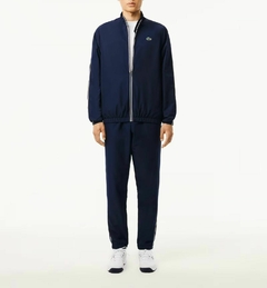 CONJUNTO DE CHANDAL EN TAFETA CON ESTAMPADO EN DIAMANTE LACOSTE - WH 2574 - 525 en internet