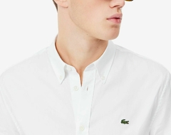 Imagen de CAMISA CLÁSICA SLIM FIT LACOSTE - CH 3783 - 001