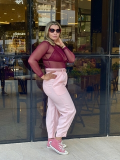 Calça Cenoura na internet