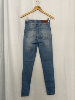 CALÇA JEANS SKINNY RENNER (36) - Pimenta Cereja Brechó
