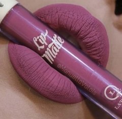 Batom lip matte Latika