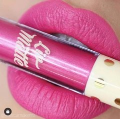 Batom lip matte Latika