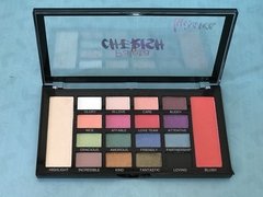 Paleta de sombra Cherish Luisance na internet