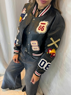 CAMPERA PARCHES - comprar online