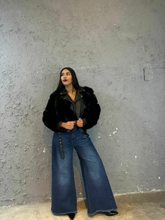 JEANS WIDE LEG DESGASTADO en internet