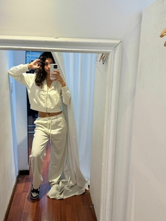 CONJUNTO CAMPERA Y PANTALON - comprar online