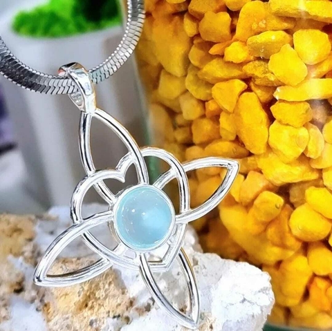 DIJE NUDO DE BRUJA CORAZON