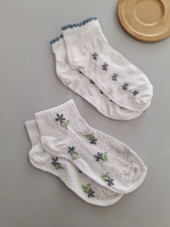 Medias par blancas flowers